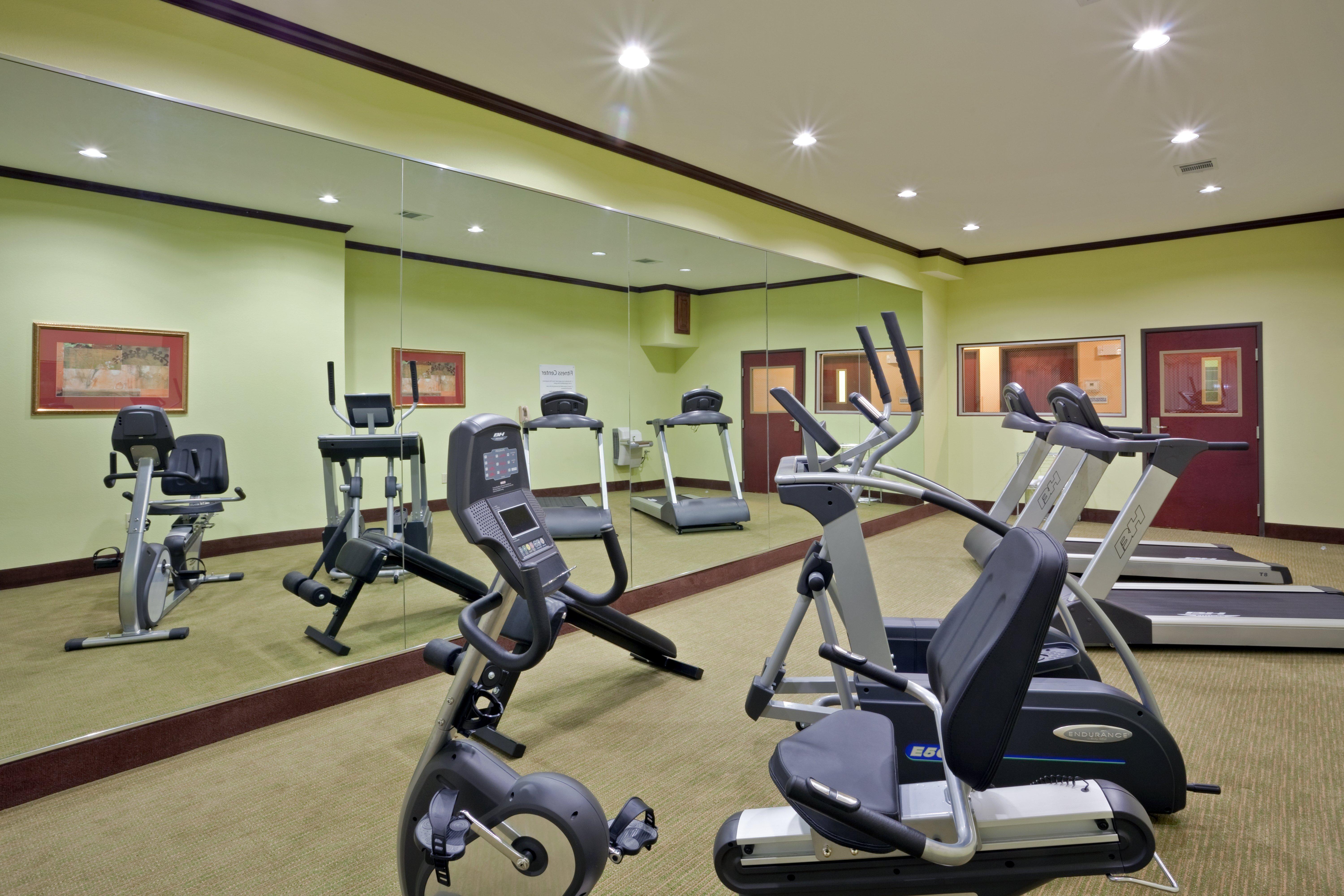 Holiday Inn Express Hotel & Suites Dumas By Ihg Екстериор снимка
