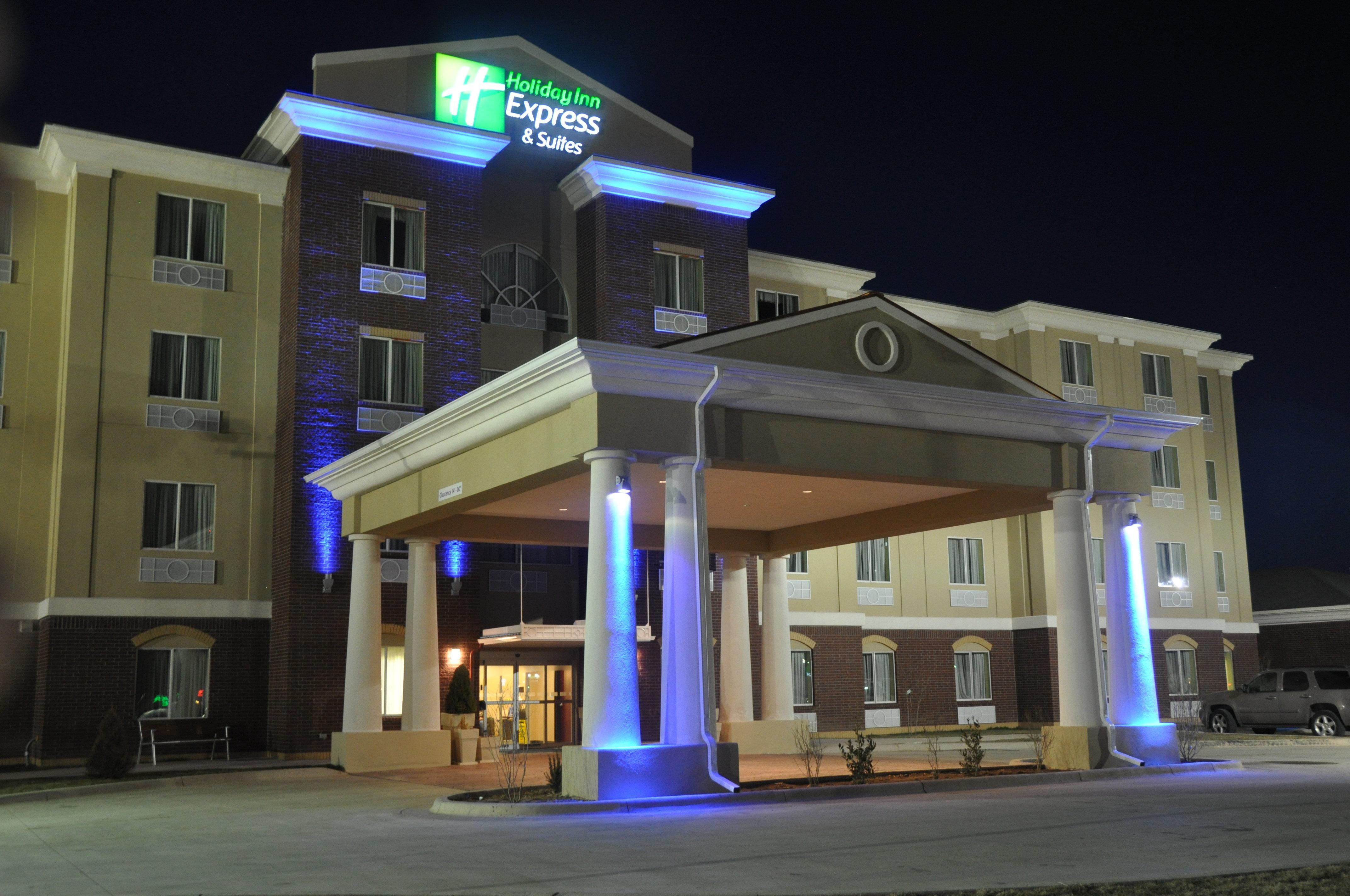 Holiday Inn Express Hotel & Suites Dumas By Ihg Екстериор снимка