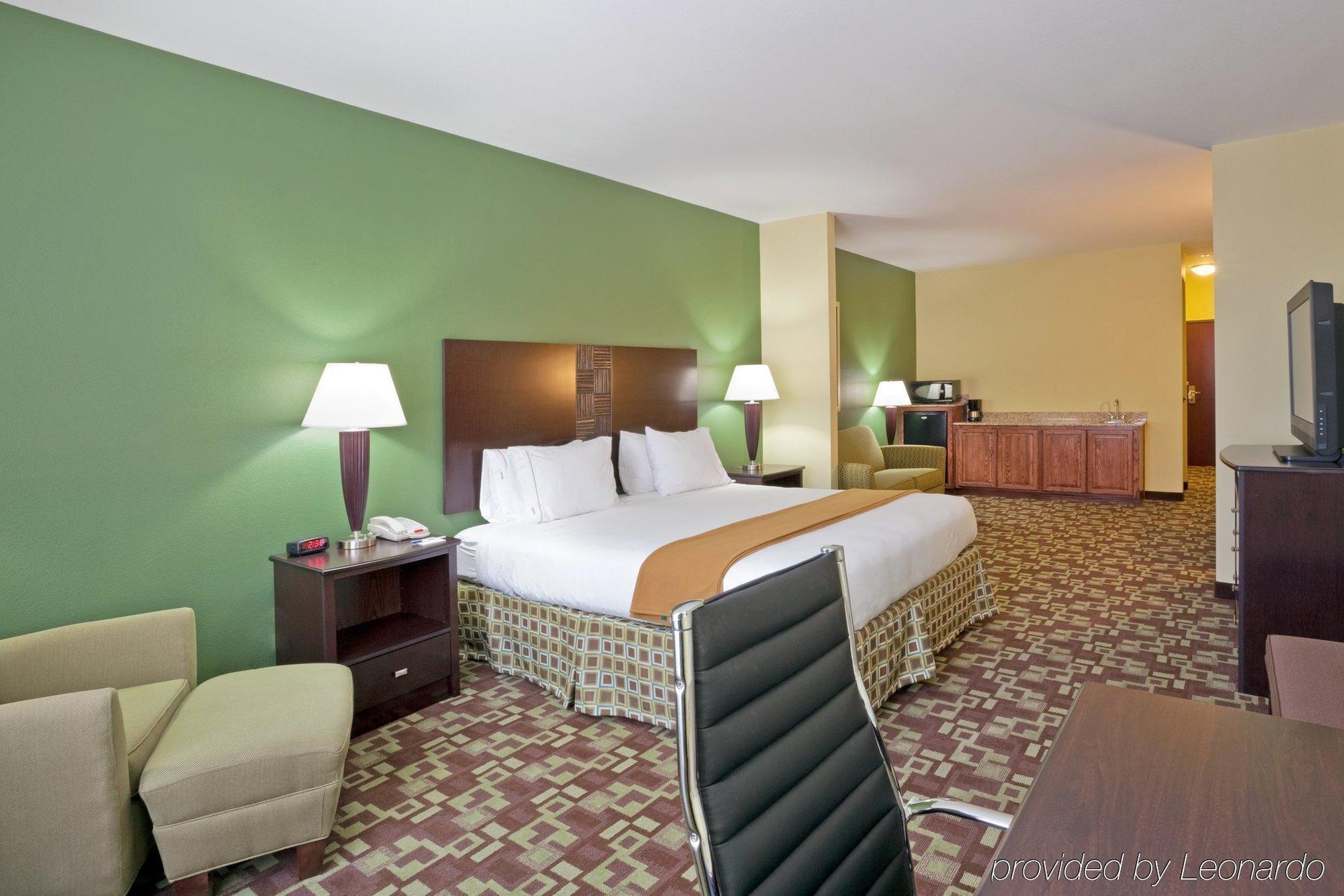 Holiday Inn Express Hotel & Suites Dumas By Ihg Екстериор снимка